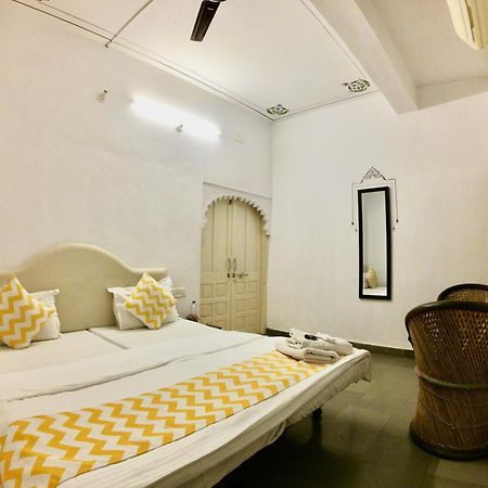 Maa Ji House On Lake Pichola Udaipur Buitenkant foto