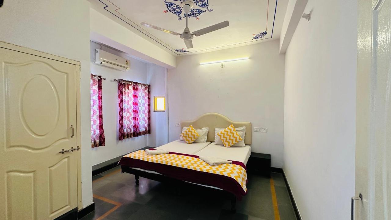 Maa Ji House On Lake Pichola Udaipur Buitenkant foto